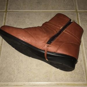 Brown boots for sale